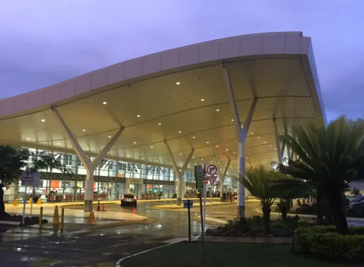 Nadi Airport to Hotel or Your Destination